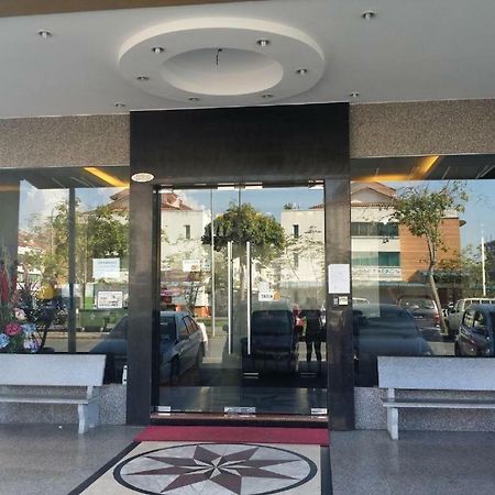 Maxi Inn Bintulu Exterior photo