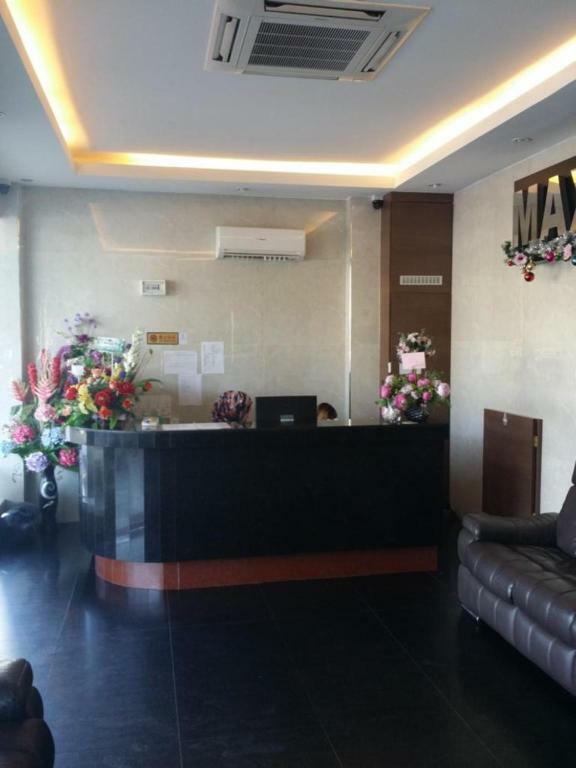 Maxi Inn Bintulu Exterior photo